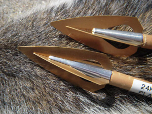 24k Gold plated 50th Anniversary Edition of the again produced Lightning-4 Broadhead. Congratulations and Good Luck Bill!   © Bill Hinkley 2009