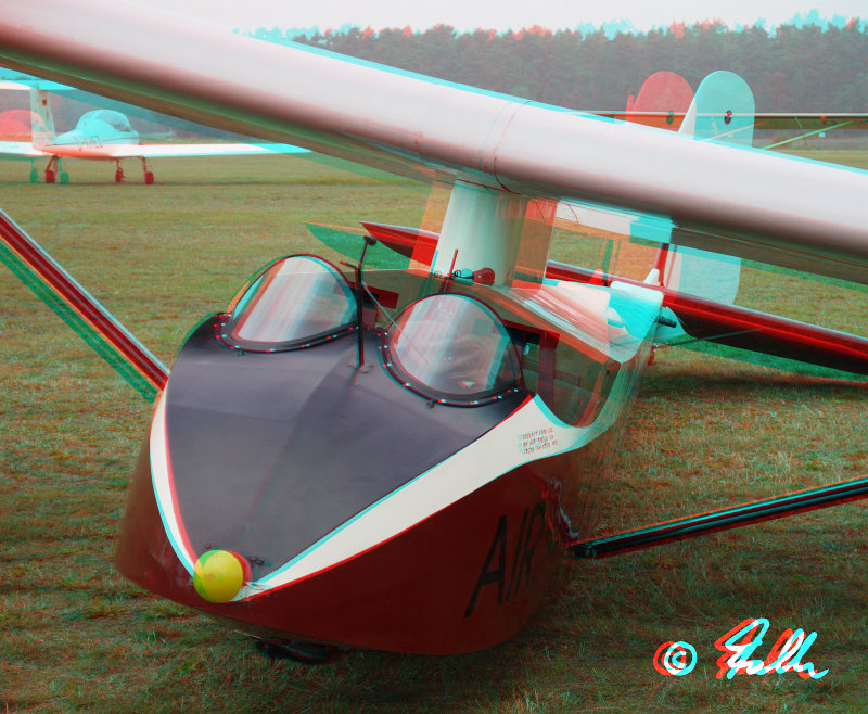red-cyan Anaglyph of a vintage Slingsby Pilot Trainer     © Falk 2014
